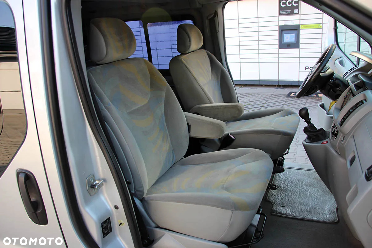 Opel Vivaro DTI Tour - 23