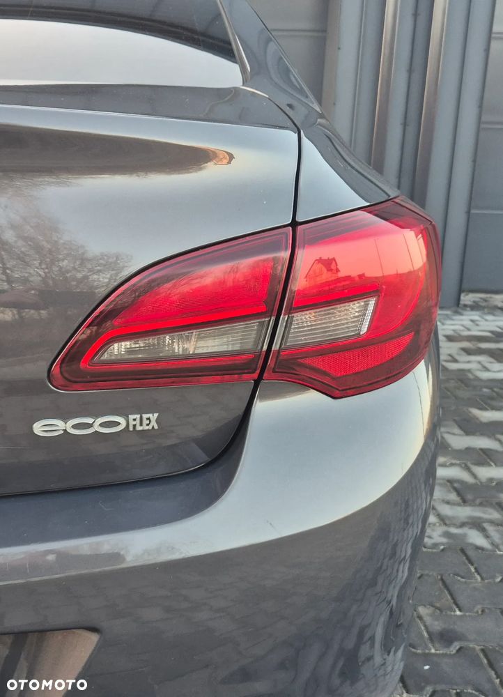 Opel Astra 1.4 T Cosmo EU6 - 22