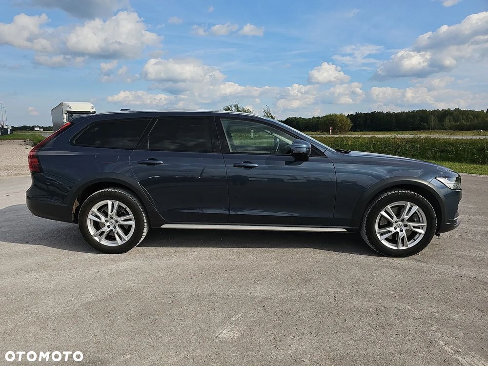 Volvo V90 Cross Country 2024 photo 4