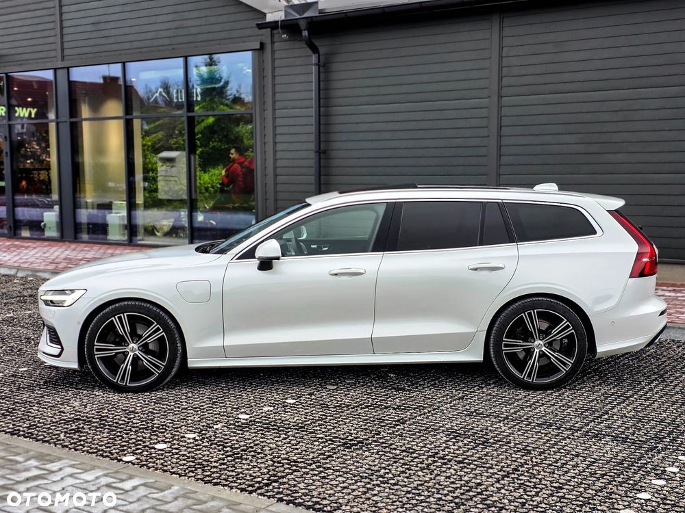 Volvo V60 T6 AWD Twin Engine Geartronic Inscription - 2