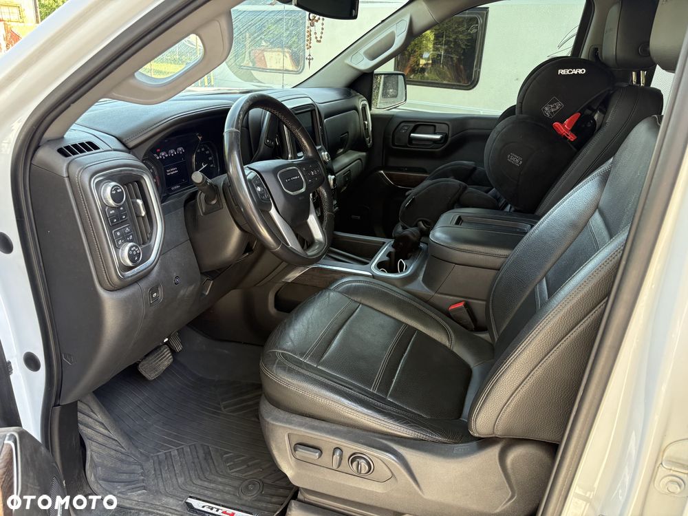 GMC Sierra - 3