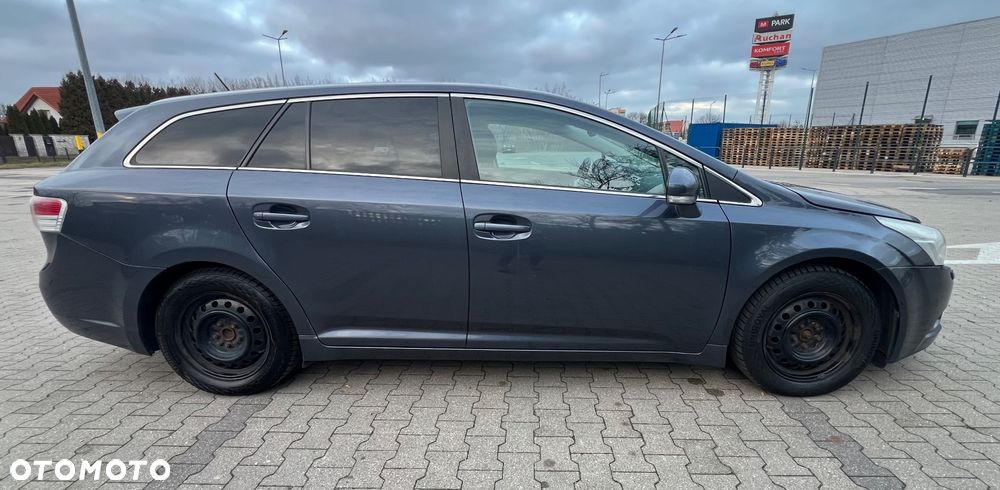 Toyota Avensis 2.0 D-4D 2010 - 7