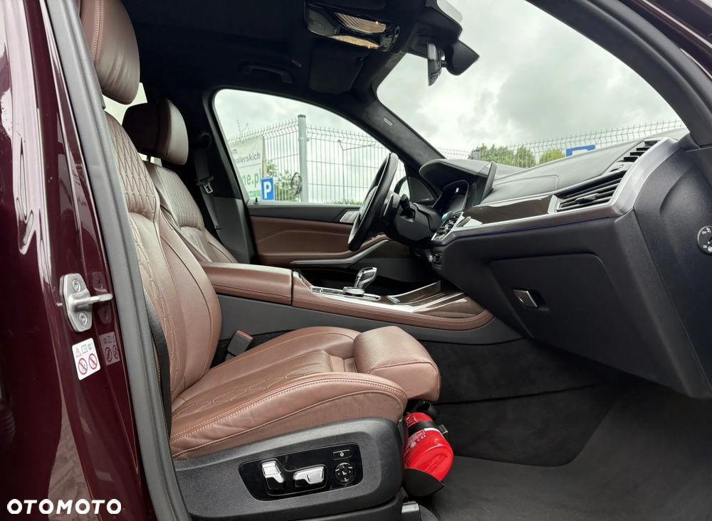 BMW X7 M50i sport - 34