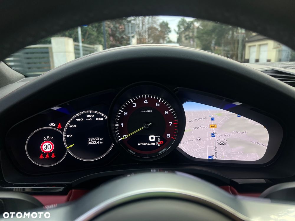 Porsche Cayenne Platinum Edition - 29