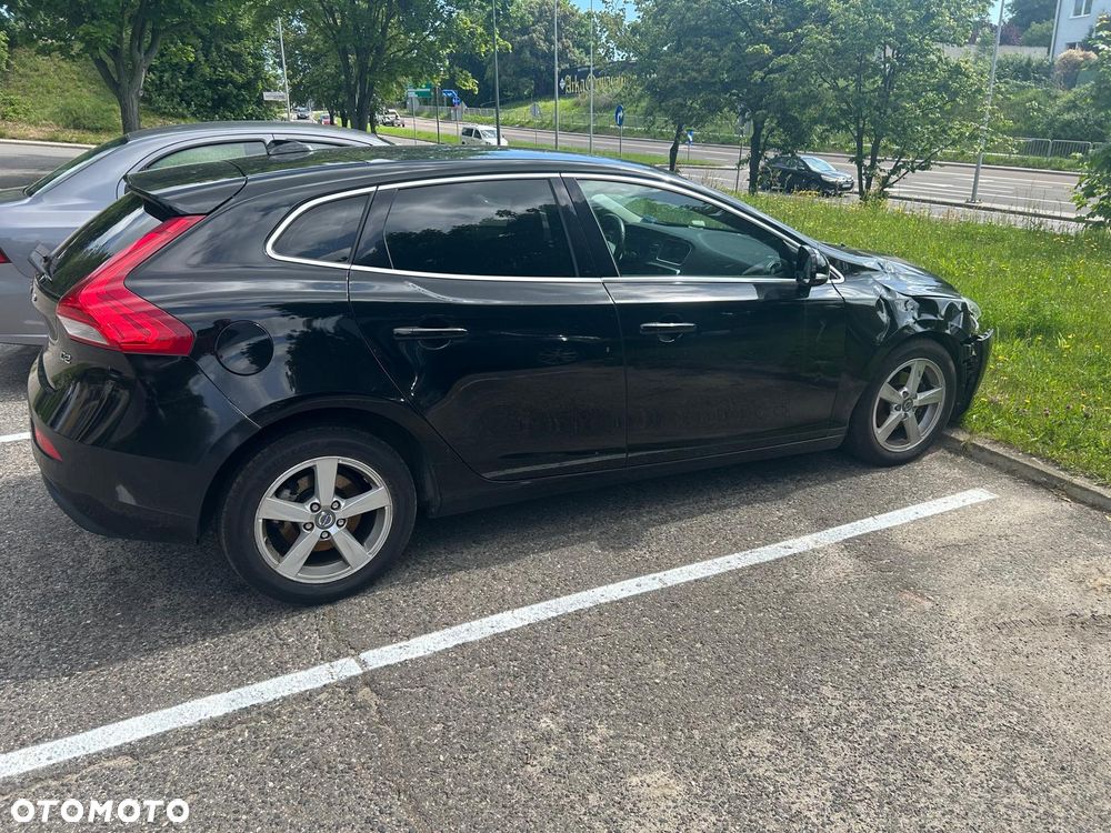Volvo V40 D2 - 4