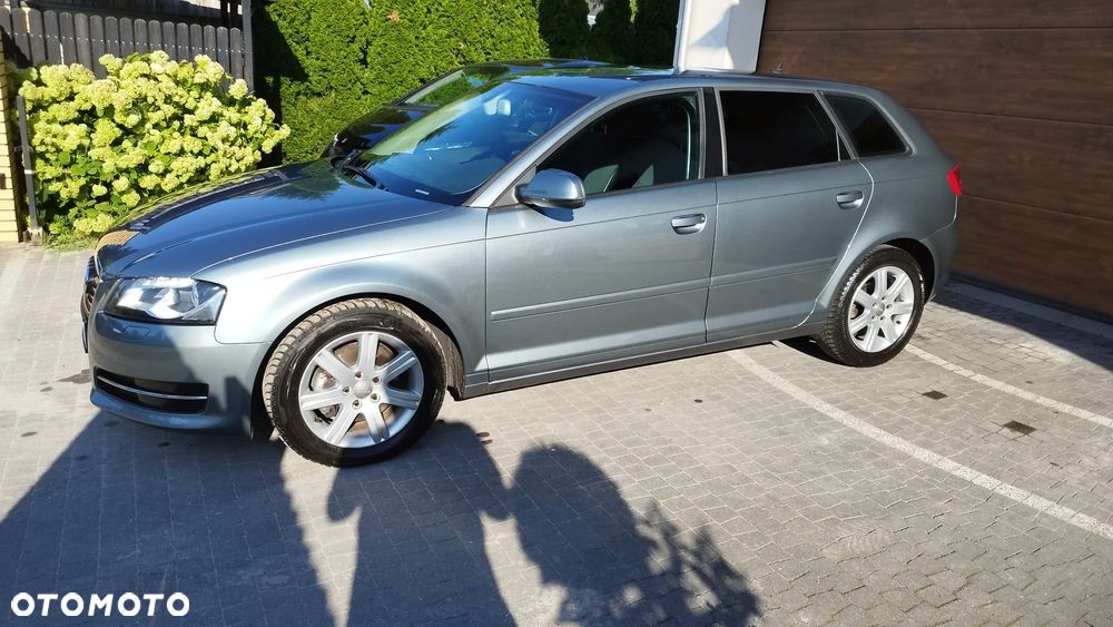 Audi A3 Sportback 2.0 TDI DPF Attraction - 11