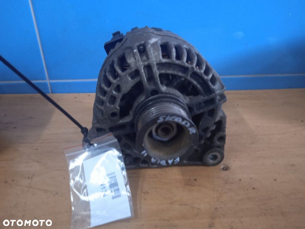 Alternator Fabia II 1.4 TDI 037903025M - 1