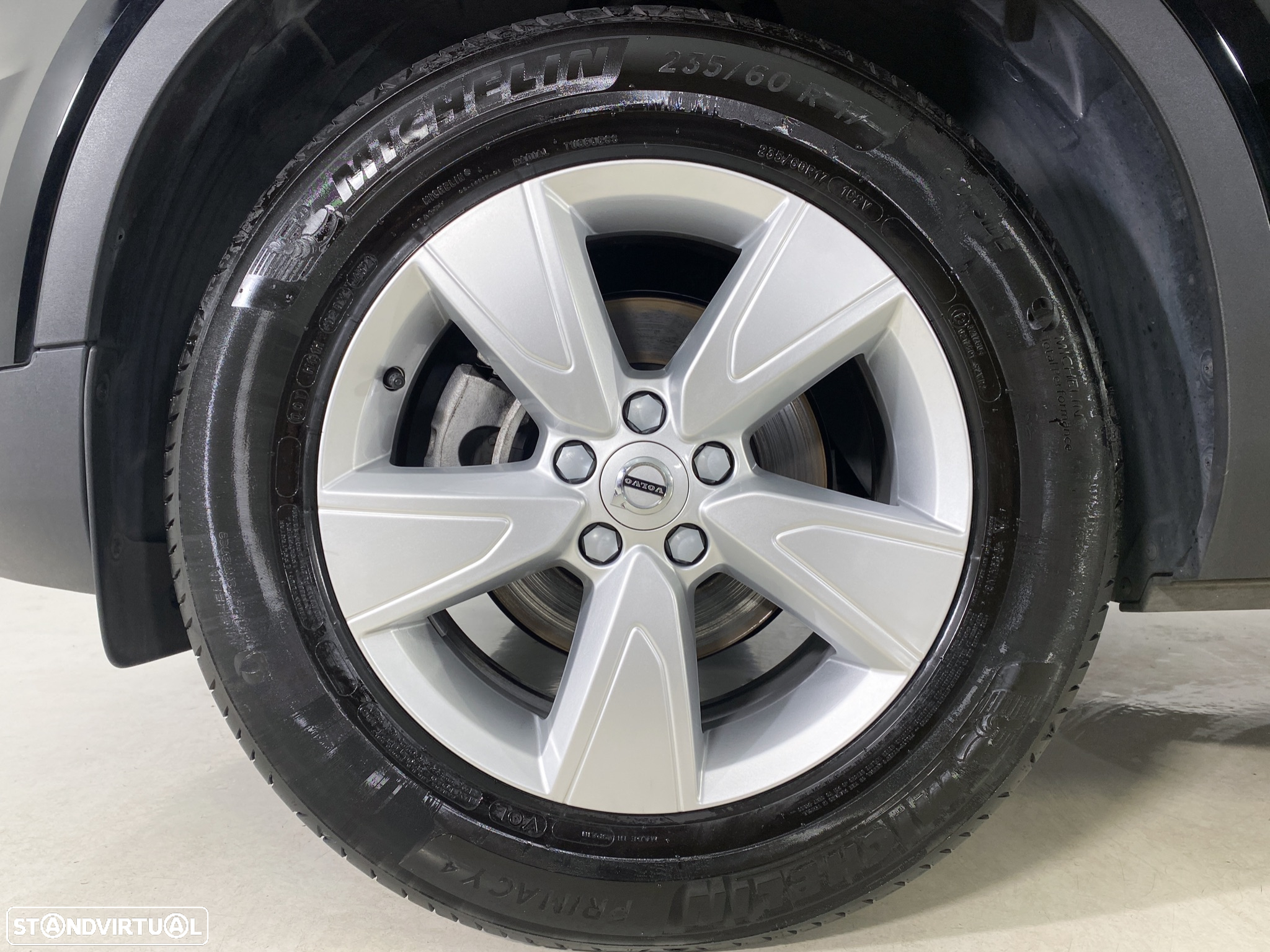 Volvo XC 40 1.5 T2 Momentum Core Geartronic - 21