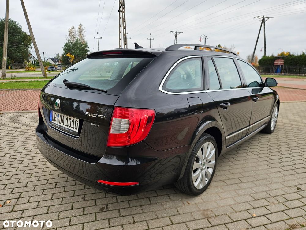 Skoda Superb 2.0 TDI DSG Exclusive - 6