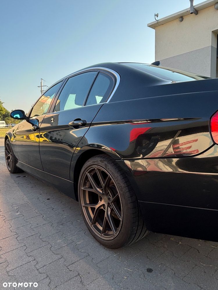 BMW Seria 3 325i - 6