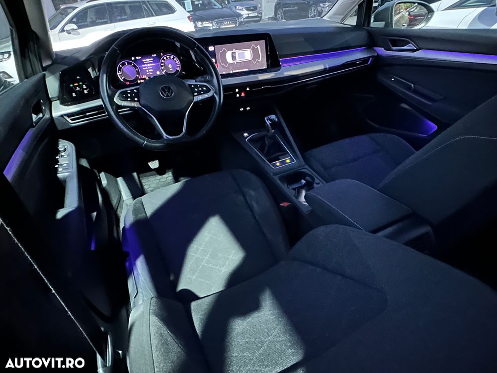 Volkswagen Golf - 21