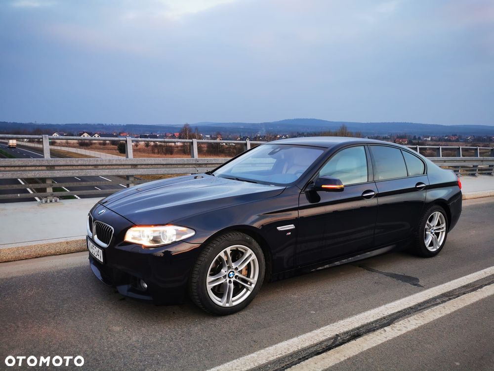 BMW Seria 5 525d xDrive - 2