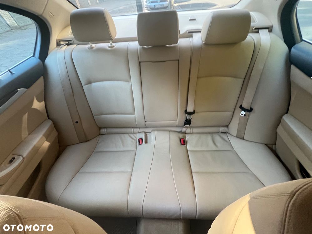 BMW Seria 5 520d - 13