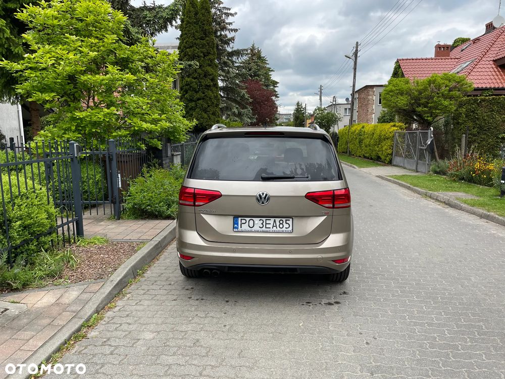Volkswagen Touran 1.4 TSI BMT Highline DSG - 10