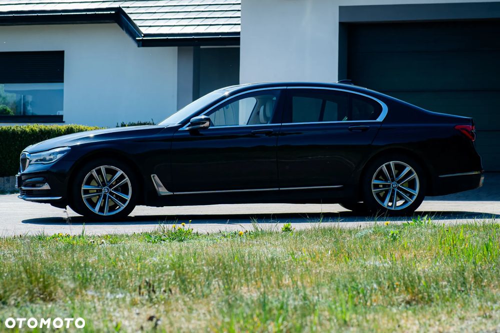 BMW Seria 7 730d xDrive - 9