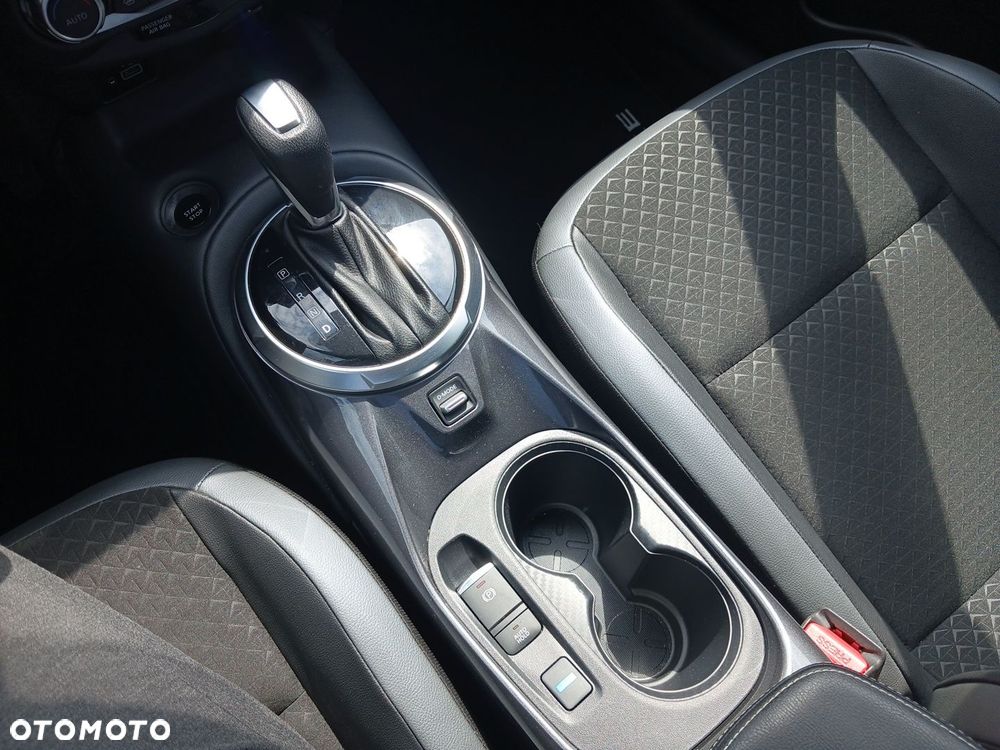 Nissan Juke 1.6 Hybrid N-Connecta AMT - 19