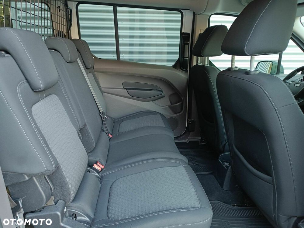 Ford Transit Connect - 26