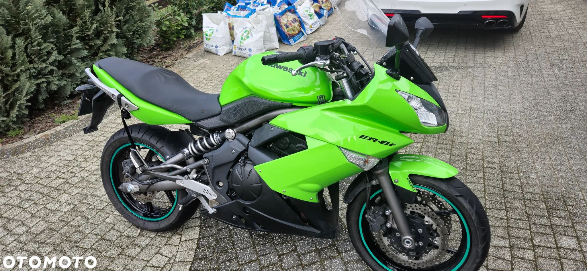 Kawasaki ER - 1