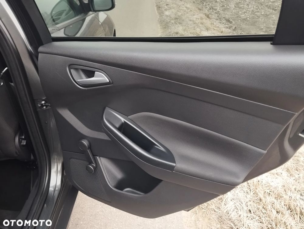 Ford Focus 1.0 EcoBoost Trend ASS - 23