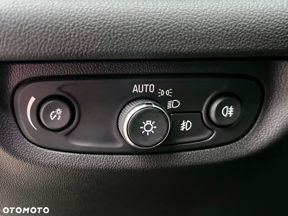 Opel Insignia - 29