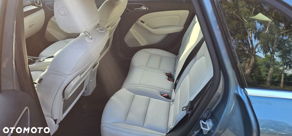 Mercedes-Benz Klasa B 180 BlueEFFICIENCY Edition Style - 7