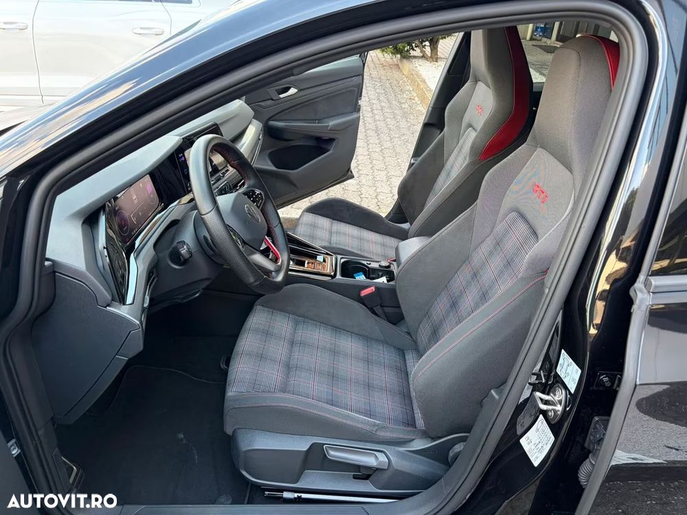 Volkswagen Golf GTI 2.0 TSI OPF DSG Performance - 6
