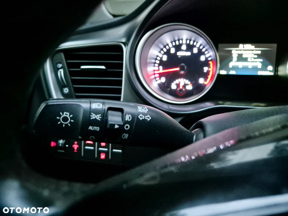 Kia Ceed 1.5 T-GDI M - 11