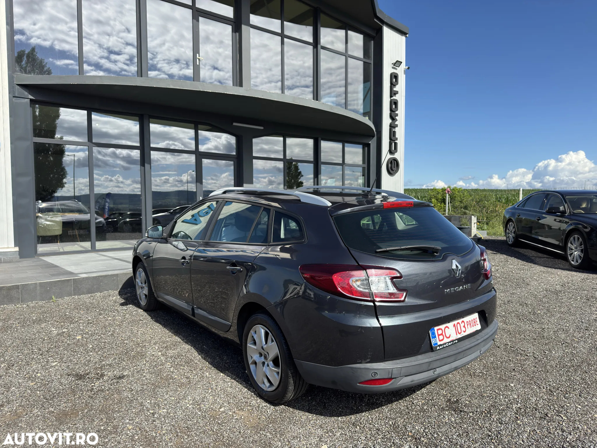 Renault Megane dCi 110 FAP EDC Paris Business - 10