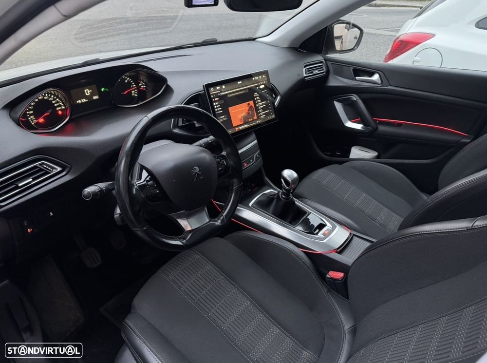 Peugeot 308 SW - 6