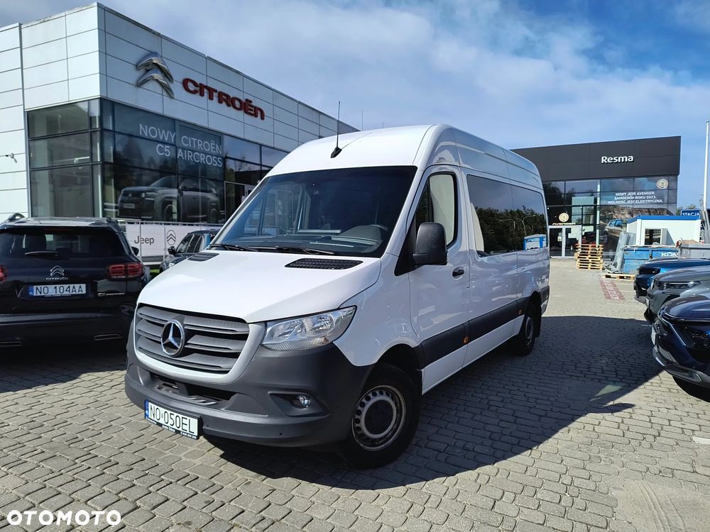 Mercedes-Benz Sprinter - 2