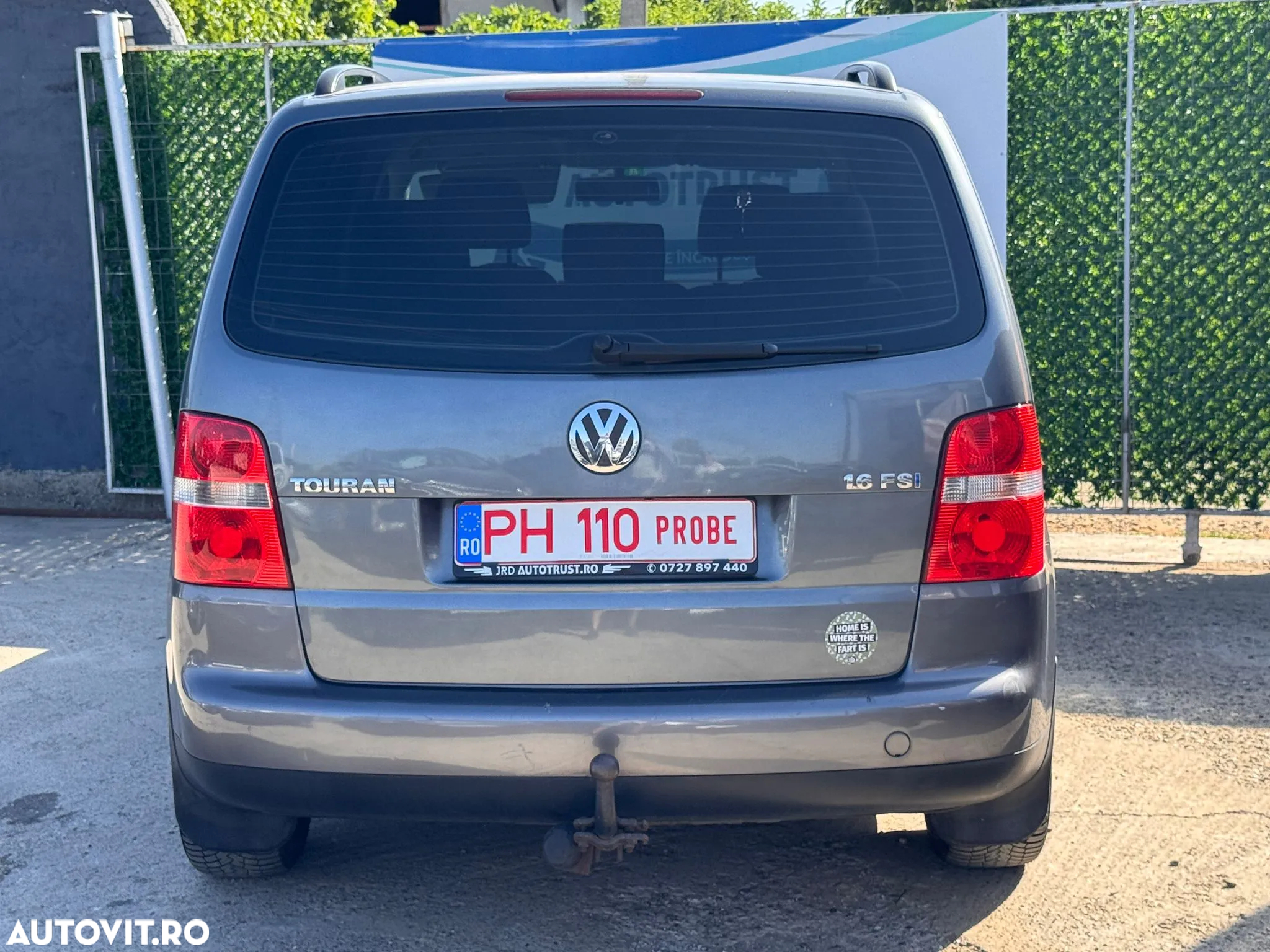 Volkswagen Touran 1.6 FSI Trendline - 18