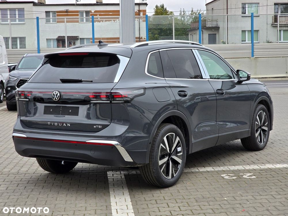 Volkswagen Tiguan 1.5 eTSI Elegance DSG - 9