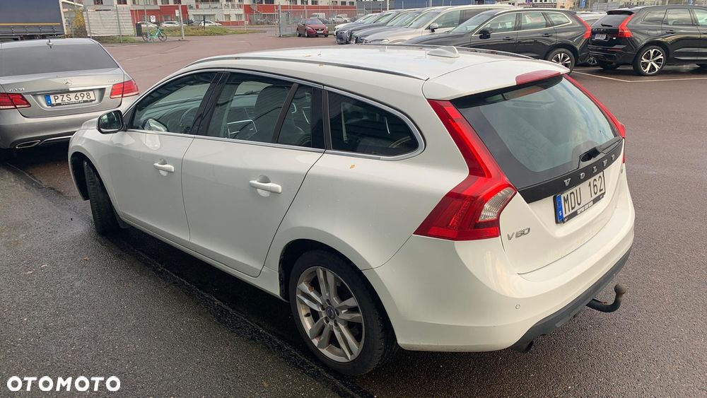 Volvo V60 T5 Summum - 4