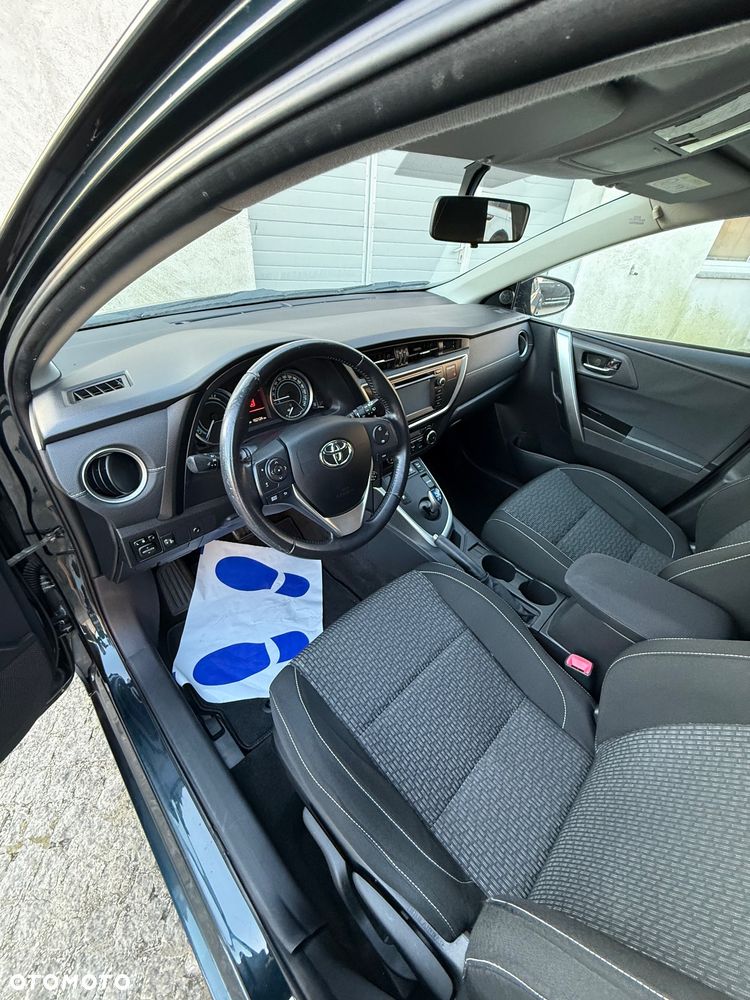 Toyota Auris - 10