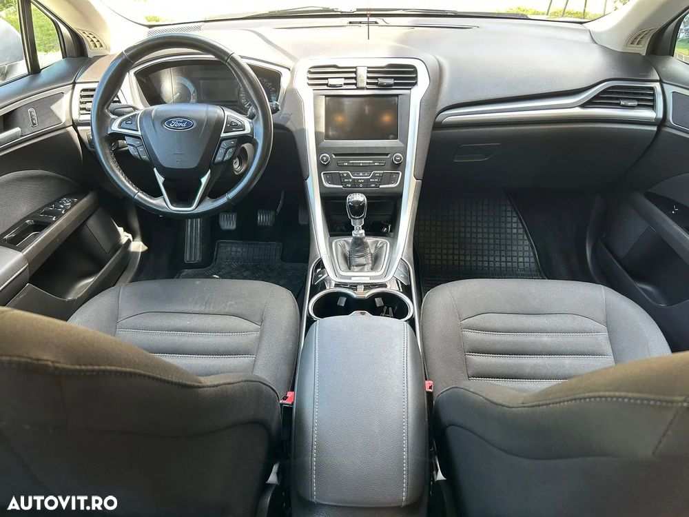 Ford Mondeo 2.0 TDCi Business - 4