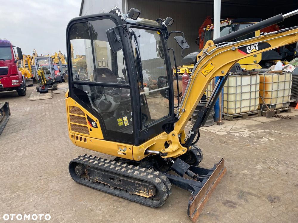 Caterpillar CAT 301.7D, 2250 MTH, Z NIEMIEC, DŁUŻSZY ZASIĘG, ROZSUWANE PODWOZIE, SUPER STAN - 18