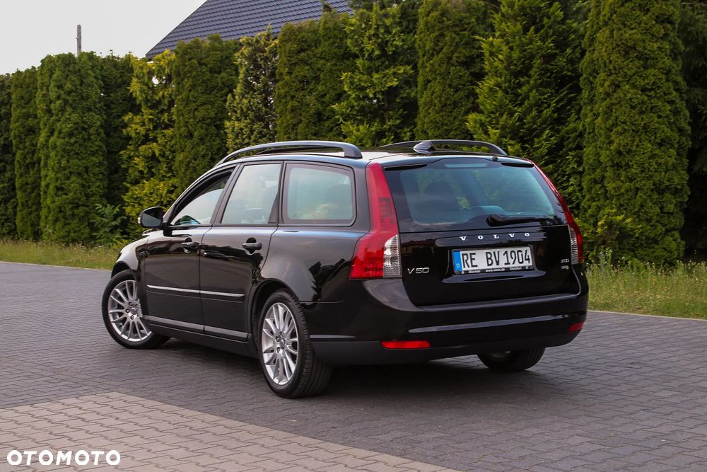Volvo V50 1.6D DPF DRIVe Momentum - 16
