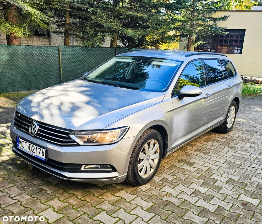 Volkswagen Passat 1.6 TDI BMT Comfortline - 3