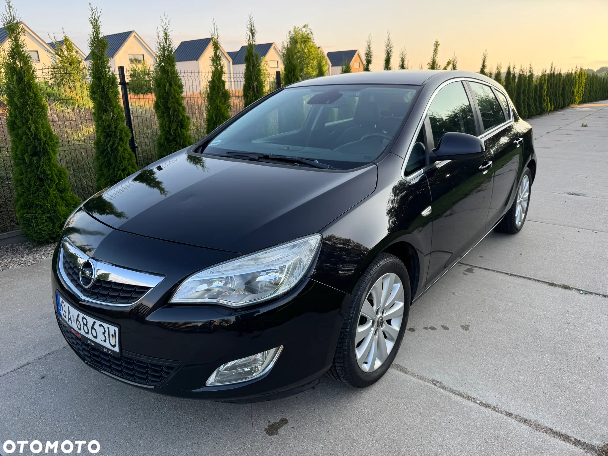 Opel Astra IV 1.4 T Cosmo - 2