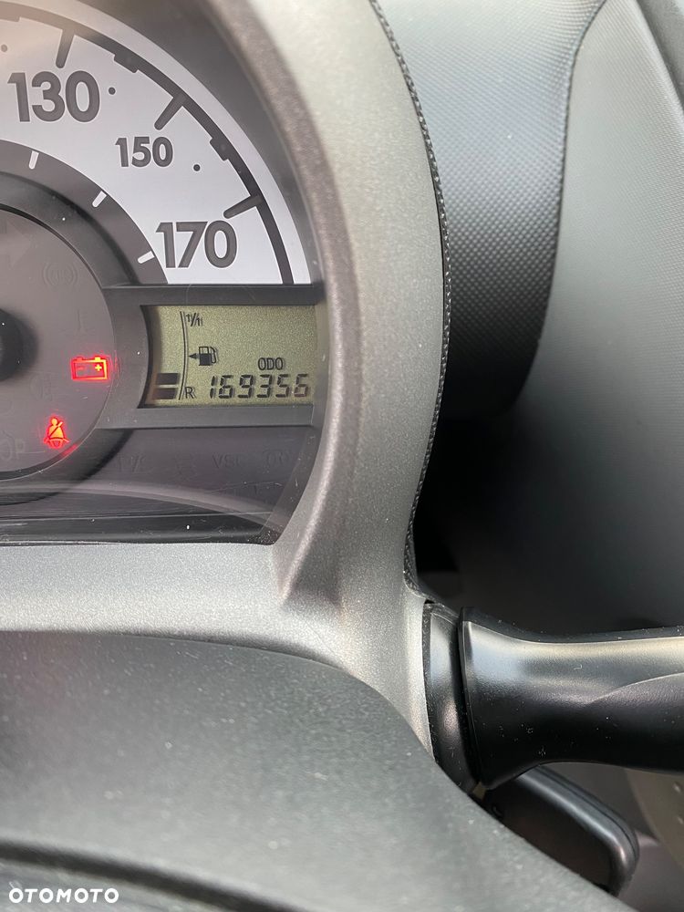 Toyota Aygo - 12