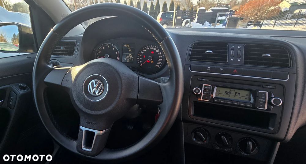 Volkswagen Polo 1.4 Comfortline - 12