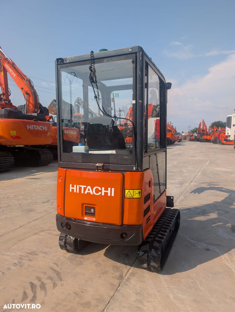 Hitachi 2 tone, Adancime sapare 2,5m, ZX19-6, CUPLA RAPIDA+3 CUPE  NOI, inst picon pe brate, lama nivelare, senile 90% ok EXTENSIBILE, camera spate, latime 1m, posibilitatea leasing 4 ani-PROMOTIE 21.900 EUR+Tva - 2