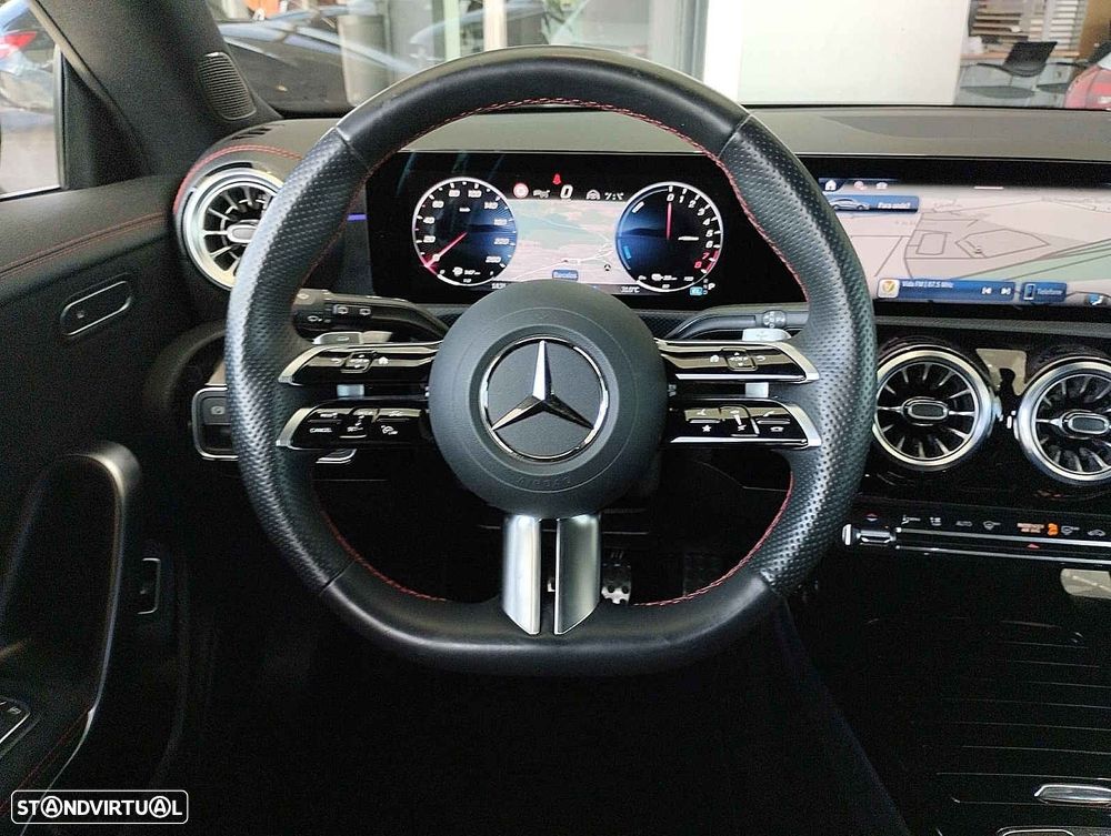 Mercedes-Benz CLA 250 e Shooting Brake AMG Line - 4