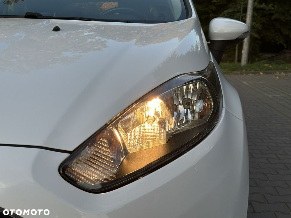 Ford Fiesta - 37