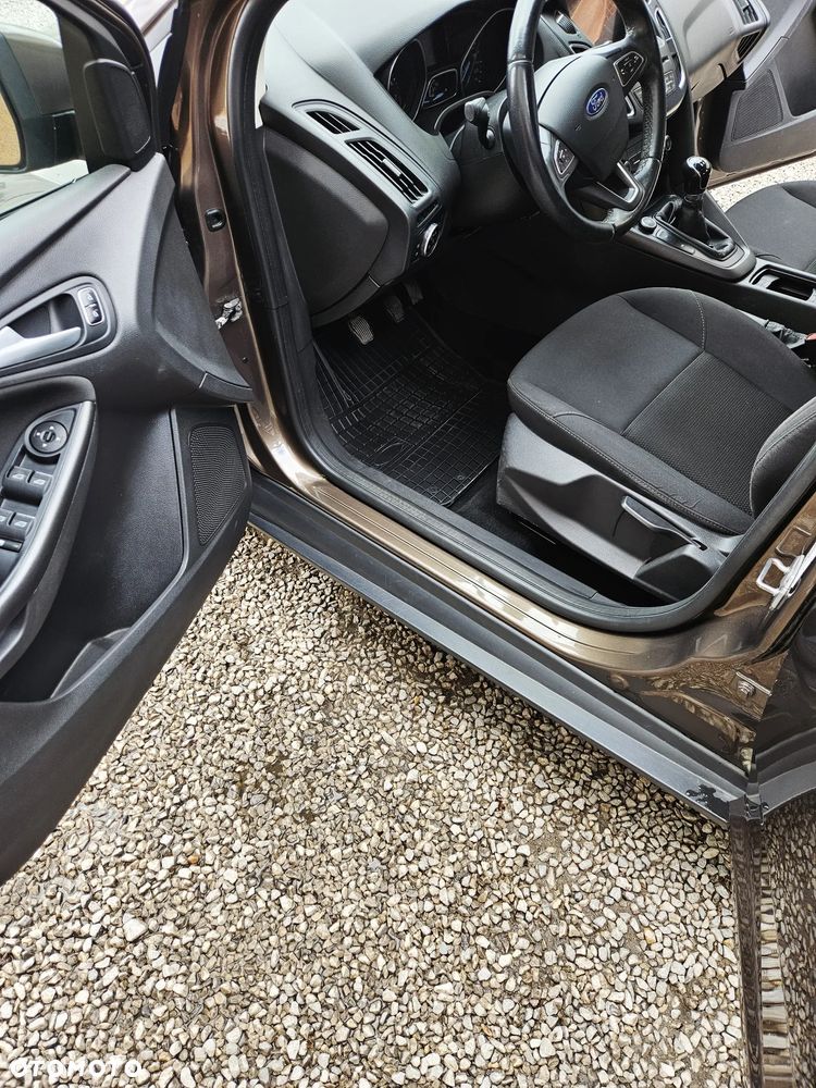 Ford Focus 1.6 Trend Sport - 4