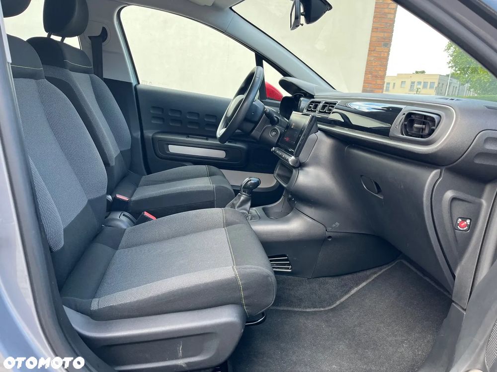 Citroën C3 Pure Tech 82 SHINE - 21