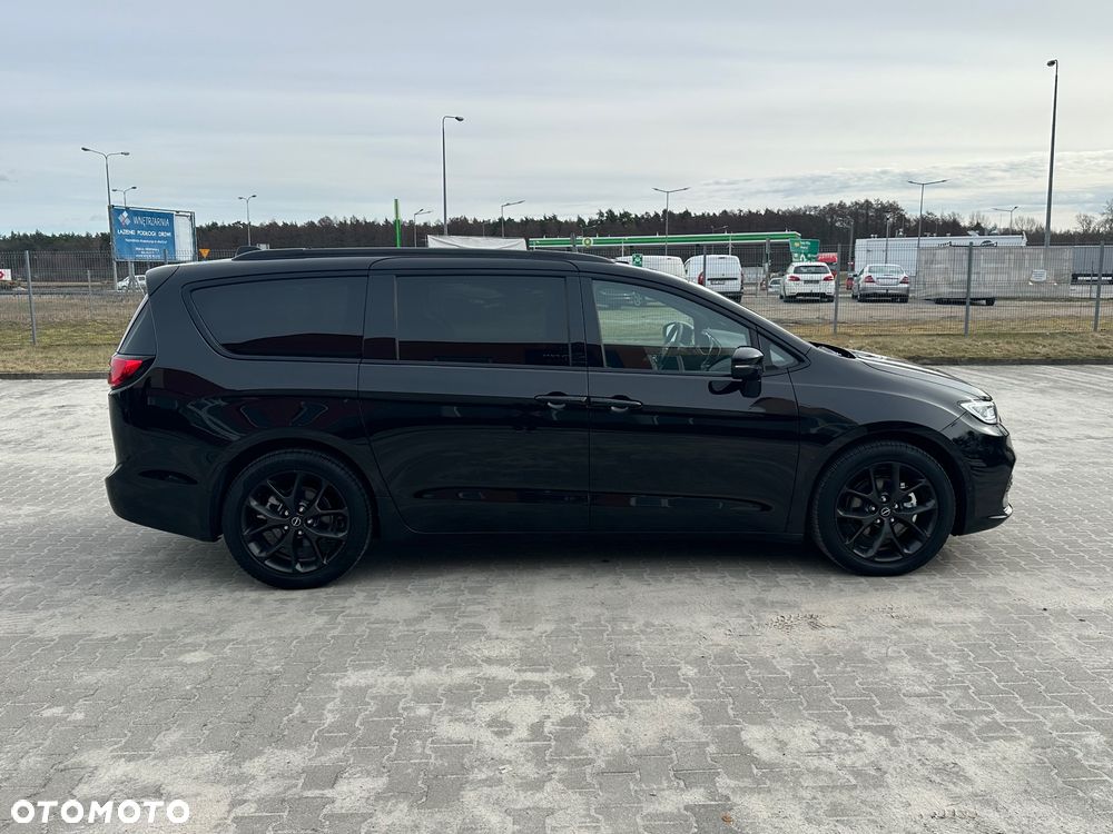 Chrysler Pacifica - 6