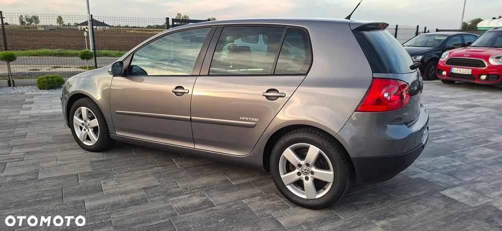 Volkswagen Golf 1.6 United - 4