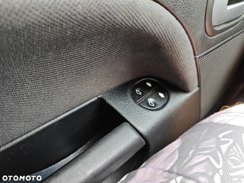 Ford Fiesta 1.4 Fun X - 22