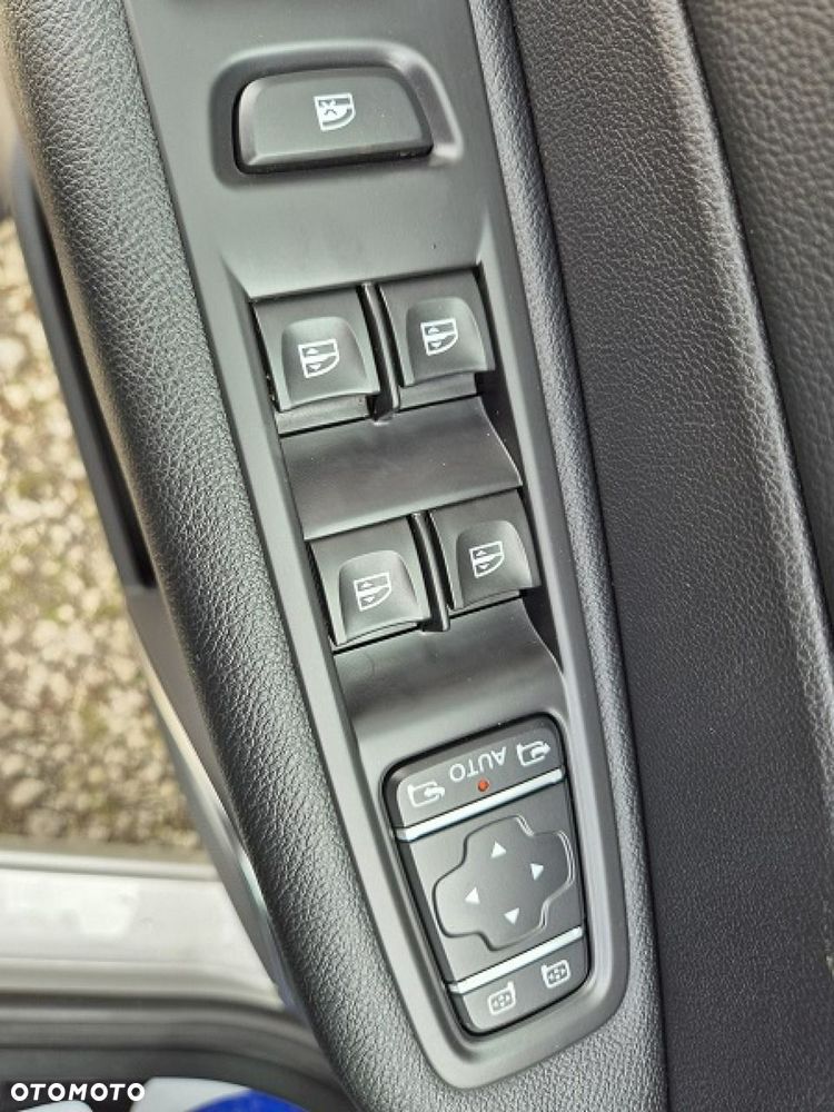Renault Captur - 22